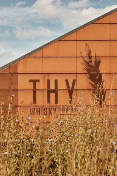 Dansk whisky ”lagret” på rustet stål, Thy Whisky Distillery, Gyrupvej 14, 7752 Snedsted